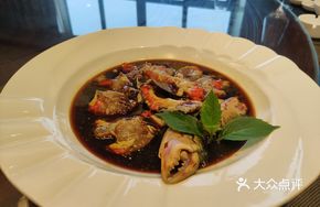 Sauce-Steamed Blue Crab