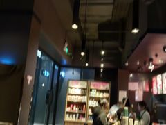 大堂-星巴克(恒基688广场店)