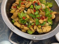 -湖南人家湘菜馆(镇江路店)