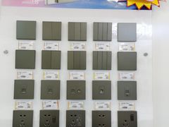 -百安居装修建材卖场(罗湖店)