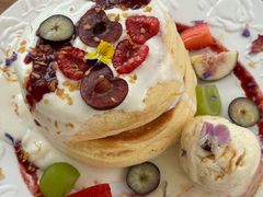 -Mark&Mars Restaurant