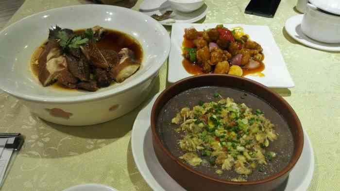 名厨家宴-"菜色不错,味道也很好,客流量大,很多人来."-大众点评移动版