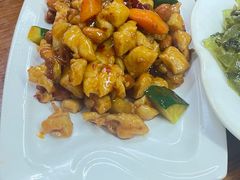 -胡子饮食店