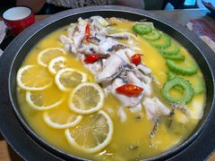 -山城外·非遗酸菜鱼(蜀都万达店)