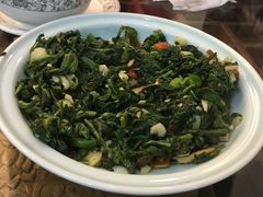 -临街徽菜馆·正宗黄山味
