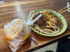 -老鼓楼麻辣烫夹馍