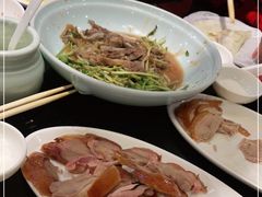 -皇城根·烤鸭·鱼头·家常菜(欧亚大观乐活城店)