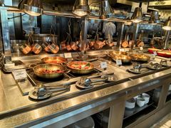 -圣丰索菲特·2 On 988 Café 自助餐厅