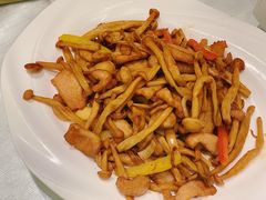 猪颈肉炒菇-溪涌潮天下餐厅(麓湾国际公馆店)