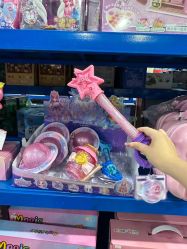 -逝水玩具折扣店