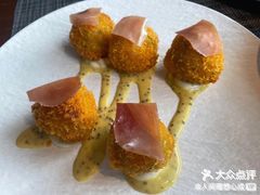 -MONICH牛排融合餐厅(和义大道购物中心店)