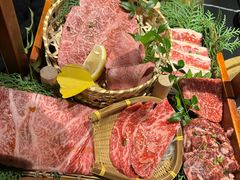-山川小町·极番烧肉(新地假日广场店)
