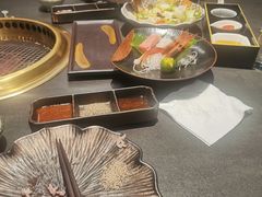 -铭牛烧肉·和牛海鲜自助(高新月牙湖店)