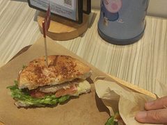-必胜客(WOW万隆店)
