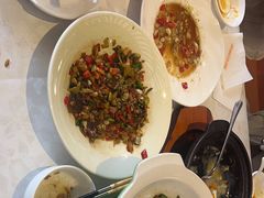-阿瓦山寨·湘菜现炒·剁椒鱼头王(咸阳总店)