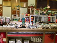 自助取餐区-大中华希尔顿酒店-念自助餐·嗨啤·小龙虾