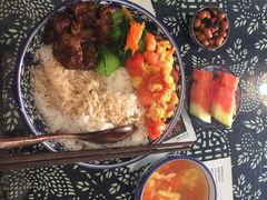 -蜗牛小馆醉乡民谣云南菜(惠新西里店)