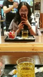 -PE SALON
