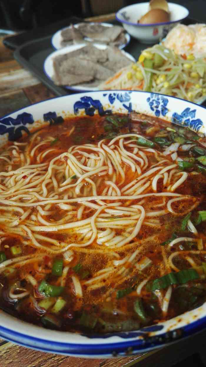 牛大侠牛肉面·清真-"对于一个待在成都的兰州人来说,牛肉面就是.