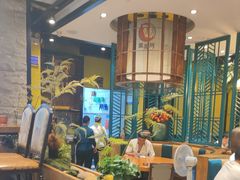 -黄泥岗·地道湖北菜(奥特莱斯店)