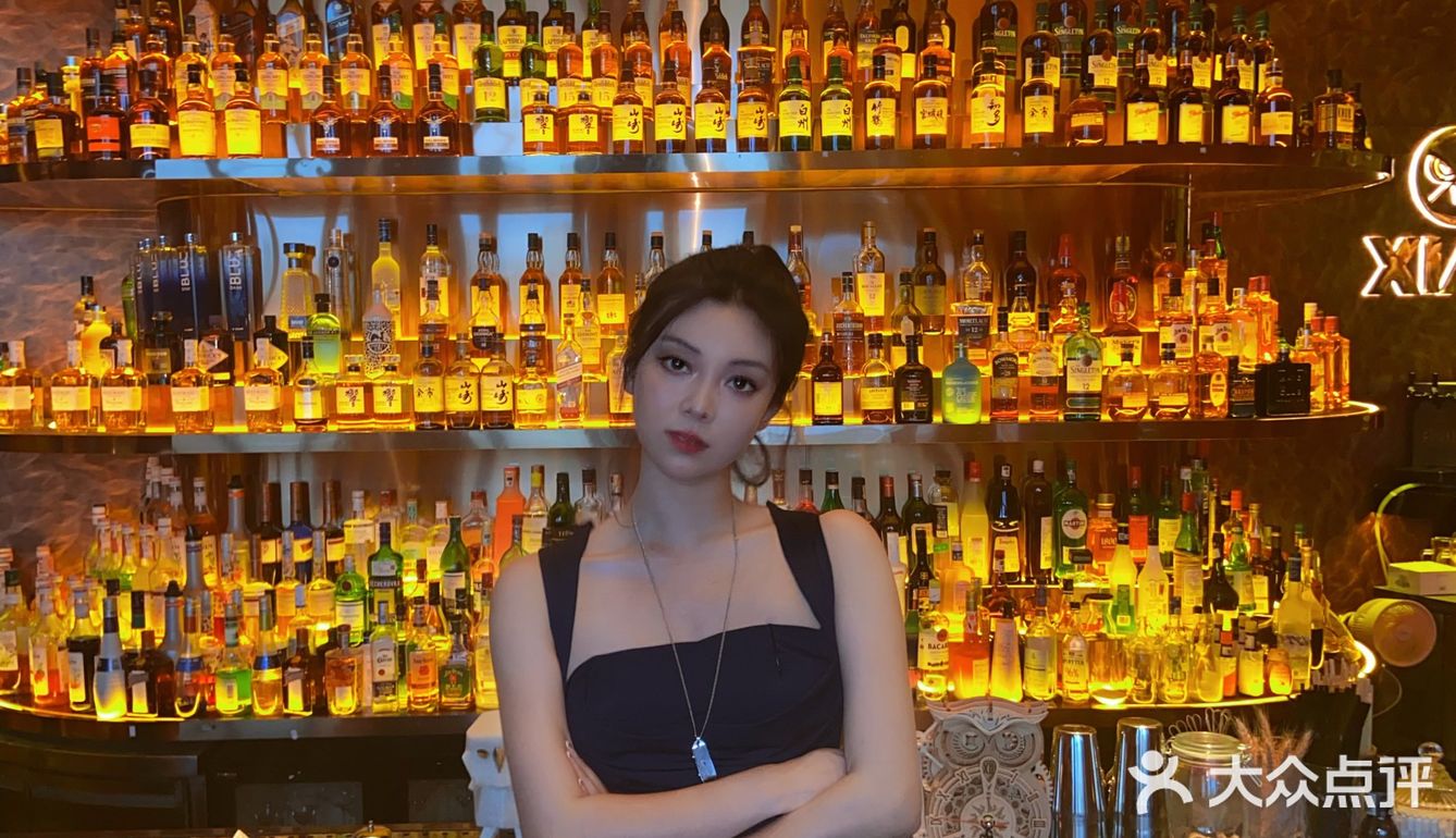 浏阳河婚庆公园这个餐吧太适合约会了吧👩🏼‍❤️‍💋‍👨🏻