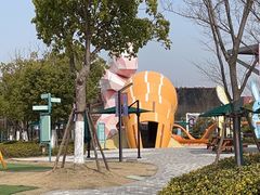 -季高兔窝窝亲子园(上海薰衣草公园店)
