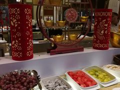 自助取餐区-大中华希尔顿酒店-念自助餐·嗨啤·小龙虾