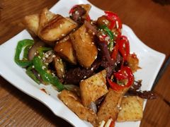 -怡妮新疆风味餐厅(东江湾路店)