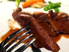 碳烧牛仔骨佐香草红酒汁-T館·花园艺术餐厅