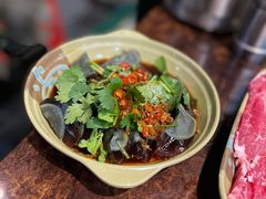 凉拌皮蛋-胡须佬鸡煲四季火锅(海雅缤纷城店)
