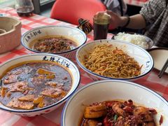-笨豆腐居民楼菜馆•江西小炒(天津开发区店)