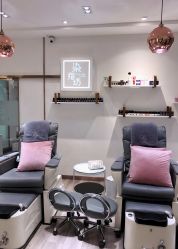 -染指坊日式美甲美睫设计中心