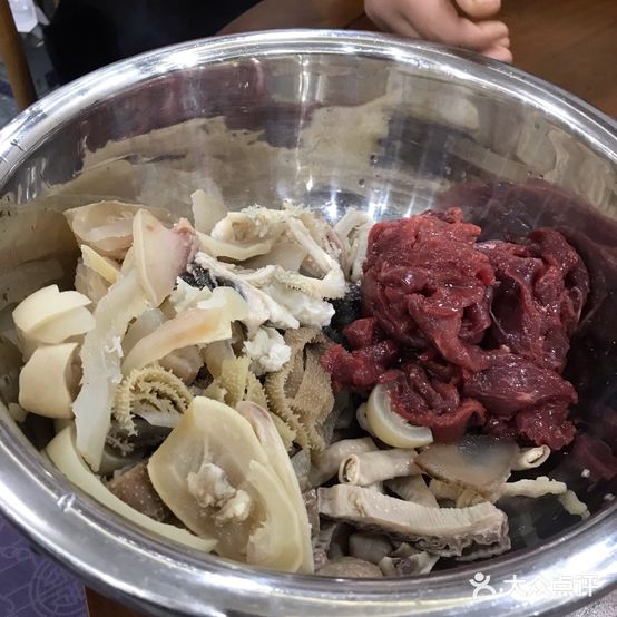 杨小平幺铺毛肚火锅(惠水碧桂园分店)