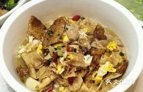 Fried Egg Stewed Tofu Skin
