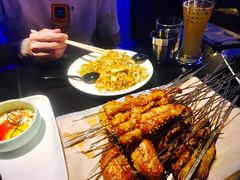 -西街夜油条·麻团包乌饭