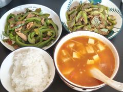 -鲸育宝宝月嫂(徐汇店)