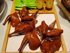 红烧乳鸽-汤城小厨•粤菜•靓汤(苏州街店)
