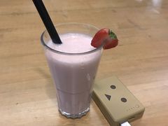 草莓香蕉奶昔-PAULANER普拉那德国啤酒花园(千玺广场店)