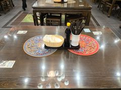 -笑来喜馄饨小笼工坊(通扬路店)