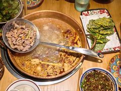 -洱火云南酸菜牛肉火锅(石景山当代商城店)