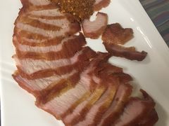 脆皮松板肉-88号小吃店·经典云南菜·地道纳西美食