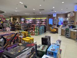 -孩子王(静安大融城店)
