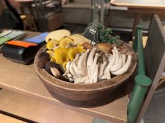 -三出山火锅(南京万象天地店)