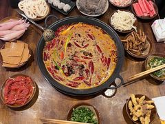 -黄潇洒老火锅(九眼桥宏济巷店)