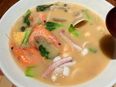 -荣家黄鱼面(南京西路店)