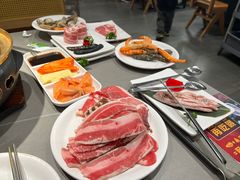 -山焱·炭火自助烤肉(周浦万达店)
