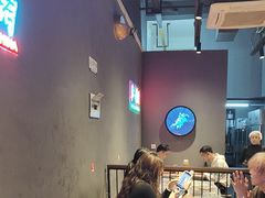 -老街烧烤大排档·地道湖北菜·龙虾馆(汉口火车站店)