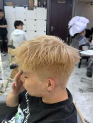 -藤野造型烫发染发