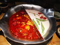 台式麻辣锅-湊湊火锅·茶憩(杭州湖滨银泰in77店)