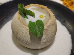 椰盅白果芋泥-新加坡海鲜(国贸商城店)